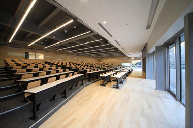 300-seat classroom (1st floor)
